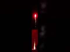 2025 الألعاب النارية الصين مصنع استيراد الجملة الألعاب النارية 98 طلقات الكعكة الألعاب النارية الطائرية