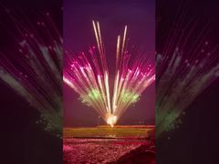 ليويانغ مصنع الجملة مخصصة رخيصة الثمن بيرو الألعاب النارية كعكة الألعاب النارية القياسية في الهواء الطلق