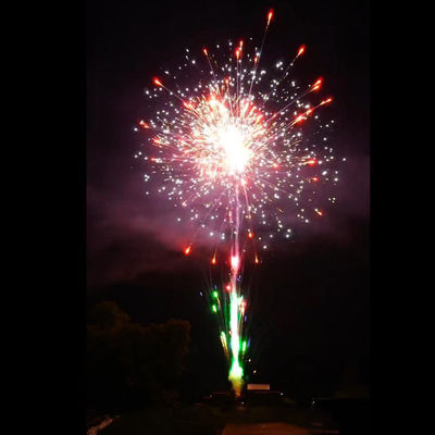 ألعاب نارية في الصين في العيد الزفافي