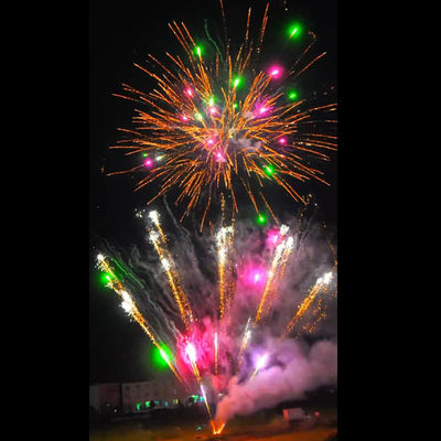 ليويانغ مصنع الجملة الألعاب النارية الصينية في الهواء الطلق كعكة الألعاب النارية للاحتفال بالمهرجان