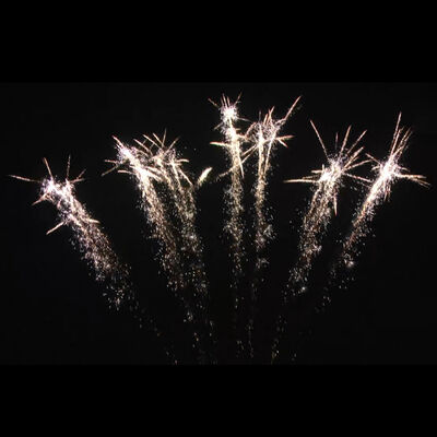 ألعاب نارية ليويانغ الماندرين 1.4G ألعاب نارية 1.2 '' 7 طلقات صف واحد شكل مروحة ألعاب نارية كعكة ألعاب نارية مهرجان الصينية